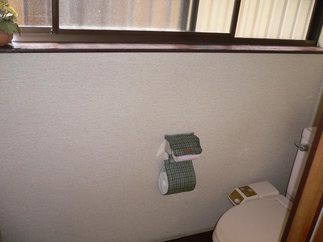 栃木小山 既存トイレの紙巻き器・手すり設置前